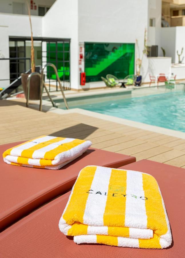 Caleyro Boutique - Parking Incluido Appart hôtel